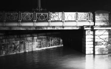 Luc Dartois 2018 - Paris la nuit inondations, pont Rouelle