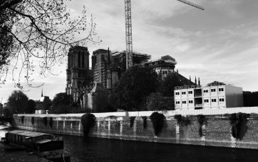 Luc Dartois 2020 - Paris under containment, Notre-Dame