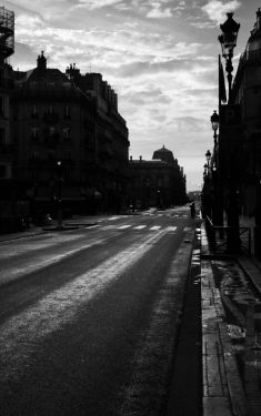 Luc Dartois 2020 - Paris under containment, Rivoli Street (2)