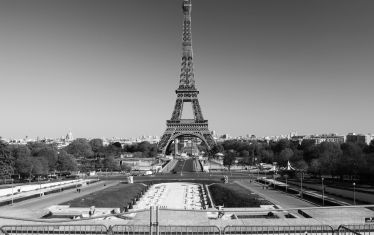 Luc Dartois 2020 - Paris under containment, Eiffel Tower