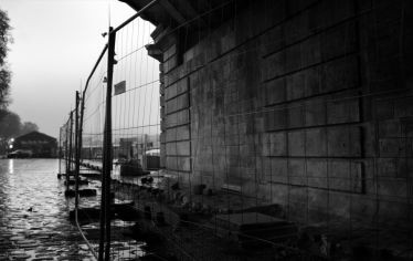 Luc Dartois 2020 - Paris under the rain, Rouelle bridge (2)