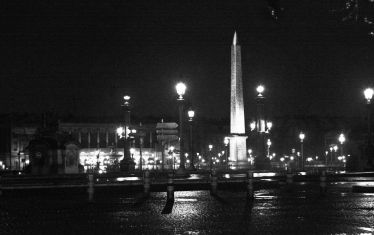 Luc Dartois 2008 - Paris la nuit sous la pluie, Place de la Concorde