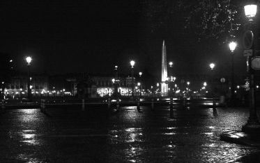 Luc Dartois 2008 - Paris la nuit sous la pluie, Place de la Concorde (2)