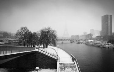 Luc Dartois 2009 - Paris under the snow, Swans Alley