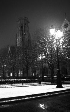 Luc Dartois 2009 - Paris by night under the snow, Saint-Germain l‘Auxerrois