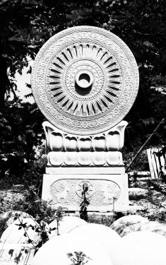Luc Dartois 2009 - Thailande, boutique de sculptures en bord de route