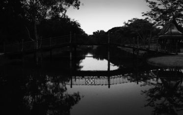 Luc Dartois 2009 - Thailande, pont aux environs d‘Ayutthaya
