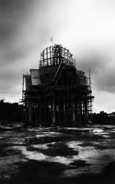 Luc Dartois 2009 - Temple en travaux