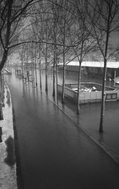 Luc Dartois 2018 - Paris flood under the snow, La Bourdonnais port
