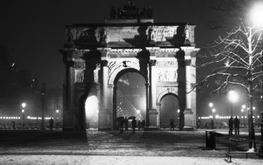 Luc Dartois 2018 - Paris by night under the snow, Arch of triumph of the Carrousel