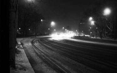 Luc Dartois 2018 - Paris by night under the snow, snowy road