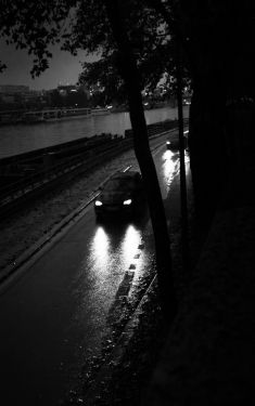 Luc Dartois 2019 - Paris by night under the rain, Georges Pompidou Road