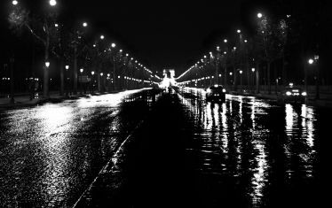 Luc Dartois 2019 - Paris by night under the rain, Champs-Elysees Avenue